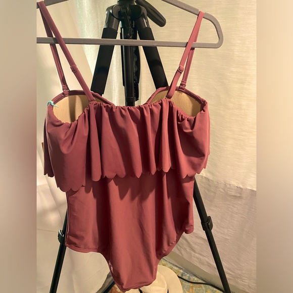 BOGO 🥳 sale
NWT- SWIMSUIT Kona soul, one piece mulberry - bathing suit size L - Picture 2 of 4